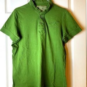 Hollister Men's T-Shirt Green Short Sleeve Front Embroidered Logo Size X Large
